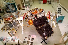 mpl9810163_s.jpg